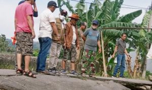 Pasca Banjir di Jeneponto, Plt Kadis BPBD Tinjau Fasilitas Umum