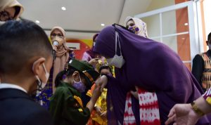 Di Perpustakaan Ibu dan Anak, Naoemi Octarina Beri Edukasi kepada Anak-anak Downsindrome dan Usia Dini