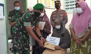 Dandim 0623/Cilegon Memberikan Bantuan Berupa Dana dan Material Bangunan