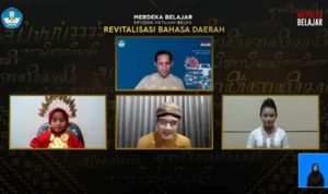 Juara 1 Lomba Pidato Bahasa Daerah, Afifah Al Hafizah Berdialog Langsung Secara Virtual Bersama Menteri Nadiem Makarim