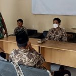 Babinsa Koramil 2306/Mancak Giat Komsos Membahas Tentang Covid 19