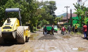 Antisipasi Bertambahnya Korban Akibat Jalan Rusak, Pemkab Barru Gerak Cepat Benahi Jalan