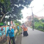 Anggota Koramil 2301/Cilegon Giat Karbak Penyemprotan Cairan Disinfektan