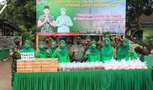 Menjemput Berkah, Kodim 0429/Lamtim Bagikan Takjil dan Sembako