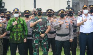 Dandim 0429/Lamtim Hadiri Apel Gelar Pasukan Ops Ketupat Krakatau 2022 Polres Lamtim