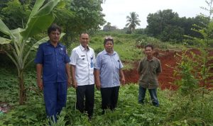 Lokasi Akan Dibangun Masjid Hi Yusup Sahmin di Kota Bumi Ilir Ditinjau Lurah Mulya Marsuki