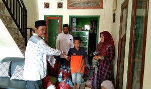 Gelar Halal Bihalal Bersama Ketua RT dan RW, Alek Kades Sukamanah Santuni Guru Ngaji dan Ratusan Anak Yatim