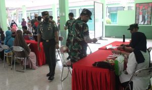 Kodim 0623/Cilegon Memberikan Bantuan Penyaluran Minyak Goreng