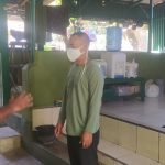 Babinsa Koramil 2306/Mancak Bintahwil Giat Pembagian Masker