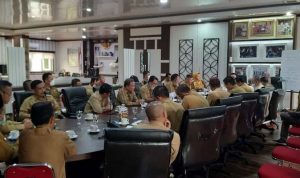 Bupati Basel H. Riza Herdavid Gelar Rapat Evaluasi Berkala Bersama Kepala OPD 