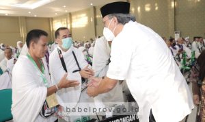 Pj Gubernur Berangkatkan Calon Jemaah Haji Kepulauan Bangka Belitung Melalui Embarkasi Antara