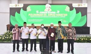 Bupati Lamtim Dawam Rahardjo Hadiri Seminar Nasional Perjuangan KH.Ahmad Hanafiah