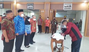 Bupati Basel Lantik 28 Pejabat Eselon III, Eselon IV dan Kepala UPT Puskesmas