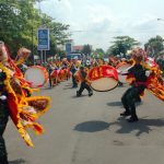 Batalyon infanteri 320/BP, Melaksanakan Kirab Drumband Badak Putih di Alun-alun Pandeglang