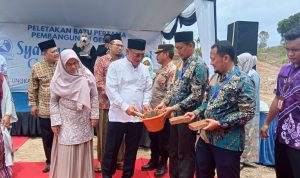 Walikota Cilegon, Menghadiri Peletakan Batu Pertama Islamic Savana School