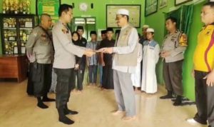 Program Sosial Polres Maros Rutin Kunjungi Ponpes