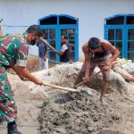 Babinsa Koramil 2306/Mancak, Giat Karbak Pembuatan Rumah Warga