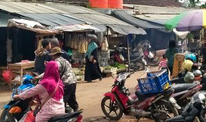 Dampak Penataan Lahan Parkir Pasar Pekalonagan Terkesan TidakTertata, Mengundang Sorotan Publik