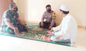 Babinsa Koramil 2307/Ciwandan, Komsos Membahas Tentang Pembersihan Masjid