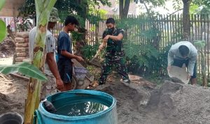 Babinsa Koramil 2303/Pulomerak, Karbak Renovasi Pembangunan Rumah