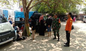 Babinsa Koramil 2304/Anyar, Giat Komsos Membahas Tentang Keamanan Wilayah