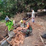 Babinsa Koramil 2301/Cilegon, Karbak Pembangunan Pagar Kuburan