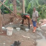 Babinsa Koramil 2306/Mancak Giat Karbak Pembuatan MCK Umum