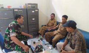 Babinsa Koramil 2301/Cilegon, Komsos Pembagian Bantuan Langsung Tunai