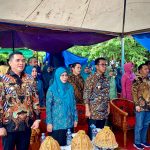 Pj. Bupati Takalar bersama Pj. Ketua TP. PKK Canangkan Gerakan Tanam Cabe dan Sayuran di Pekarangan Rumah Warga 