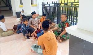 Babinsa Koramil 2305/Cinangka Giat Komsos Keamanan dan Ketertiban