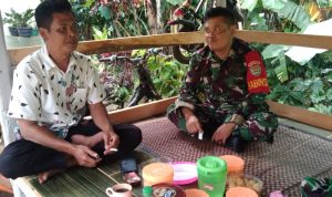 Babinsa Koramil 2304/Anyar, Giat Komsos Membahas Tentang Stunting