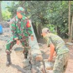 Babinsa Koramil 2306/Mancak, Karbak Membangun Rumah