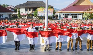 Semarak HUT ke-78 Republik Indonesia, Pemkot Pangkalpinang Bagikan 2421 Bendera ke Masyarakat 