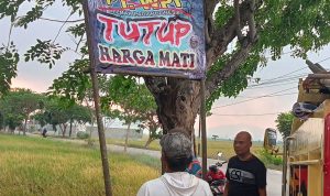 Komunitas Penggilingan Padi Provinsi Banten Melakukan Pemasangan Baleho dan Spanduk Agar PT Wilmar Padi Indonesia TUTUP