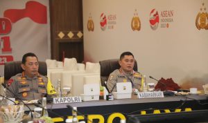 Kapolri Pantau Command Center Pengamanan KTT Asean 