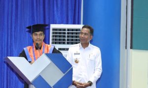 Wisudawan Polman Negeri Babel Harus Siap Hadapi Revolusi 4.0 dan Society 5.0