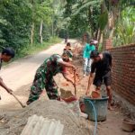 Babinsa Koramil 2304/Anyer, Karbak Pembuatan Pagar