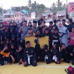 Isra Wakumoro Berikan Bantuan Peralatan Silat Kepada SDN 5 Watopute