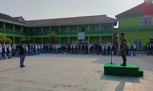 Jadi Pembina Upacara, Ini Pesan Danramil Kepada Siswa MA Ma’arif NU Sekampung