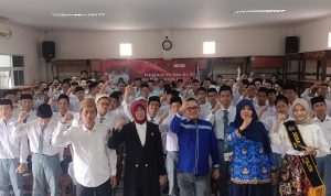 Gelar Sosialisasi Pemilu 2024 di Pondok Pesantren :  Santri Memiliki Peran Strategis