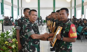 Kunjungi Korem 043/Gatam, Pangdam II/ Sriwijaya Berikan Penghargaan Babinsa Terbaik