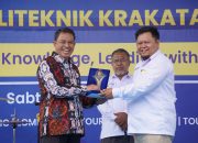 Wakil Walikota Cilegon H. Sanuji Pentamarta Menghadiri Diesnatalis Politeknik Krakatau Cilegon Yang ke 25