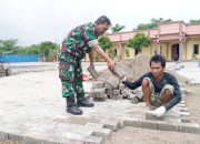 Babinsa Koramil 2302/Bojonegara, Karbak Pemasangan Paving Blok