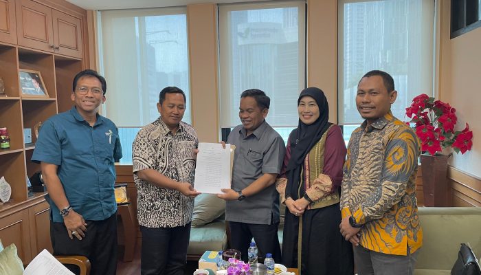 Pj Bupati Jeneponto Berkomitmen Membangun Pasar di Beroanging Melalui Program Revitalisasi Pasar Rakyat