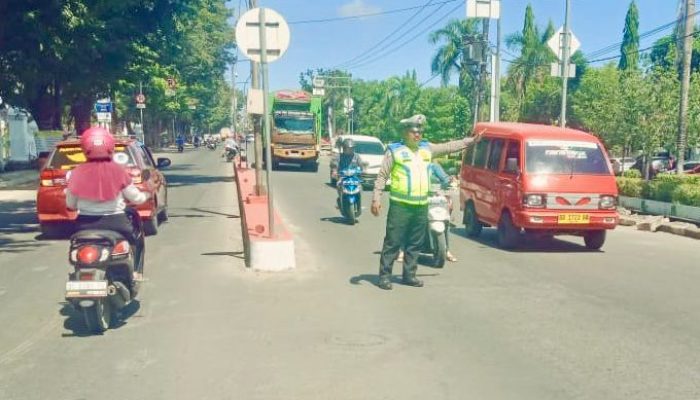 Polres Takalar Terjunkan Satlantas Amankan Jam Pulang Sekolah