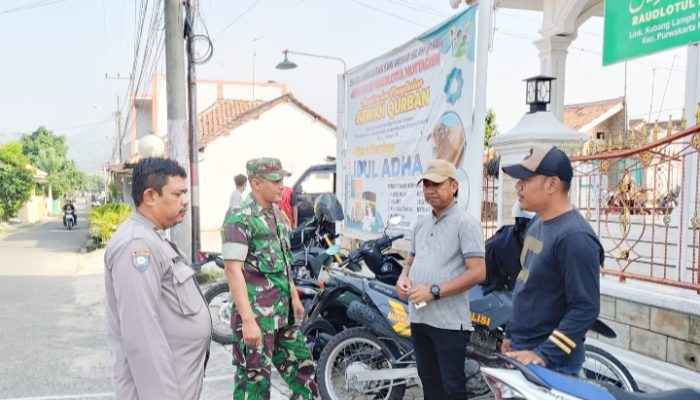 Babinsa Koramil 2303/Pulomerak, Komsos Membahas Terkait Menjaga Keamanan