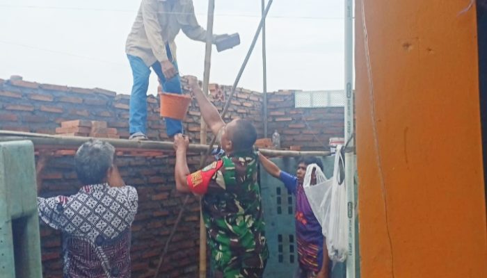 Babinsa Koramil 2307/Ciwandan, Karbak Pembangunan Perumahan Warga