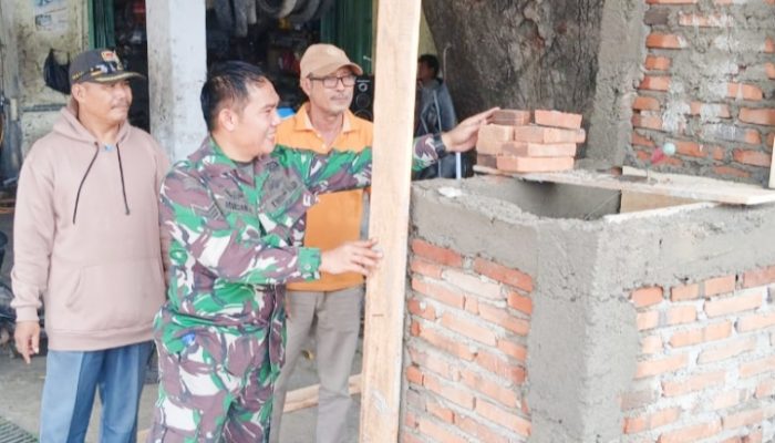 Babinsa Koramil 2303/Pulomerak, Karbak Pembangunan Gapura