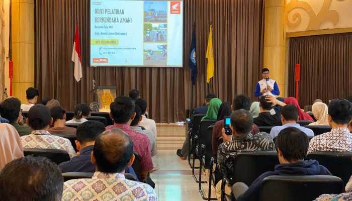 Ini Rahasia Keselamatan Berkendara Ala Anak Muda di Seminar AHM “Slow Down, Life Up”