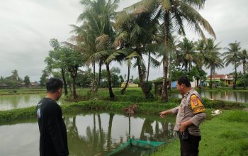 Dukung Program Asta Cita Presiden, Polisi Di Maros Diinstruksikan Jadi Penggerak dan Pendamping Masyarakat Manfaatkan Pekarangan Rumah Jadi Lumbung Pangan